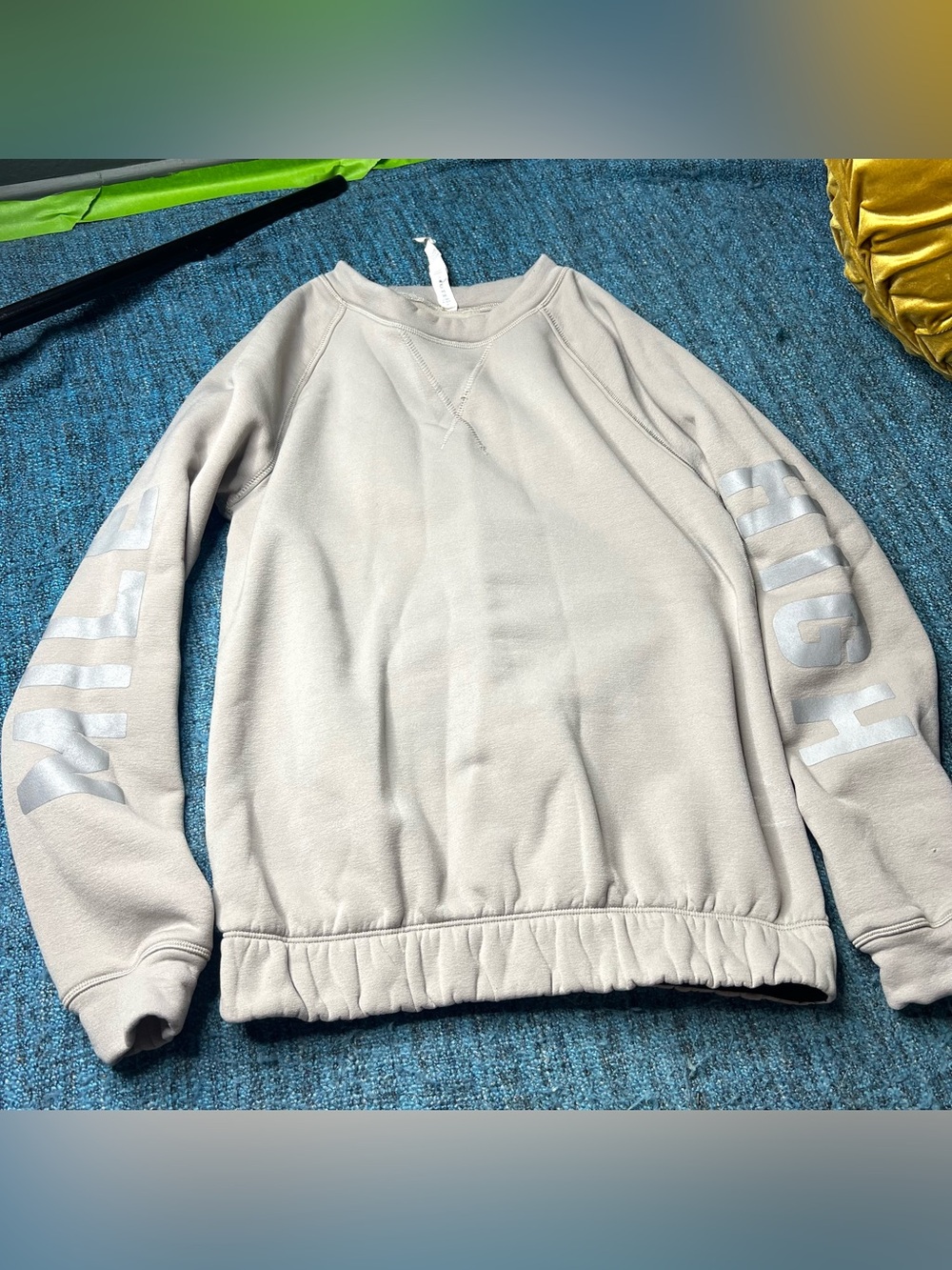 Lululemon Mile High Crewneck Sweatshirt in Light Tan Women's Size 4 Pullover